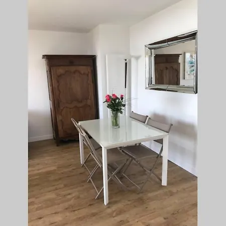 Apartment Avec Vue Imprenable Sur La *